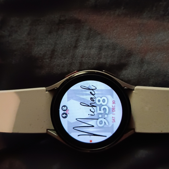 Samsung watch 4 - Picture 2 of 2